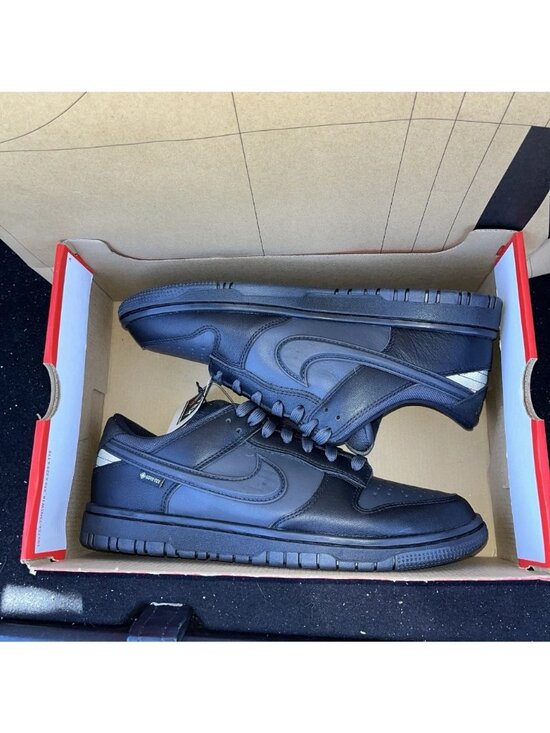 NEW Nike Dunk Low GTX Gore-Tex Triple Black Anthracite HQ2053-001 Size 9 main image 7